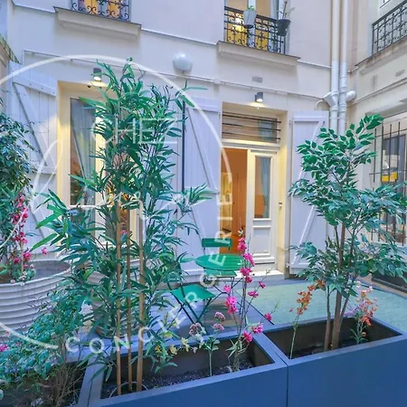 Apartment Elegant In Paris' Prestigious 6th District