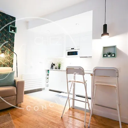 Elegant In Paris' Prestigious 6th District *