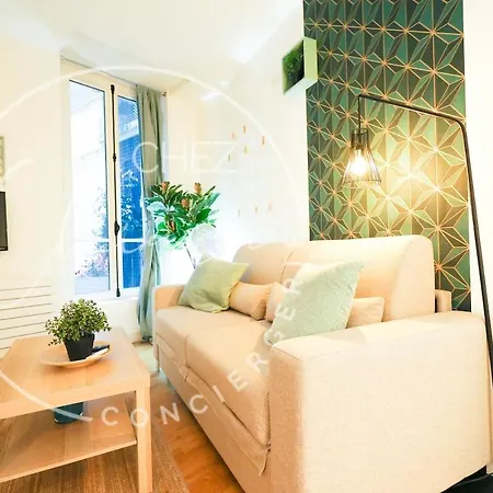Elegant In Paris' Prestigious 6th District Paris